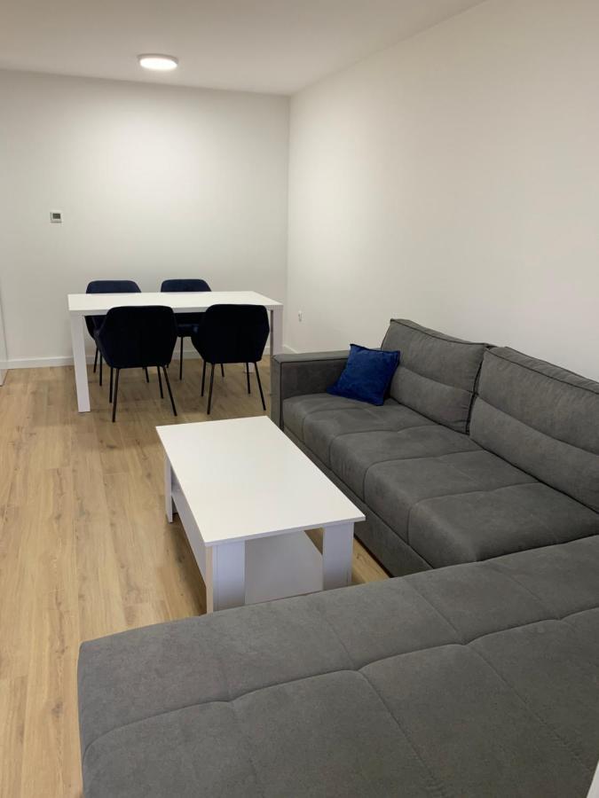 Central Аpartment Foca With Garage Exteriör bild